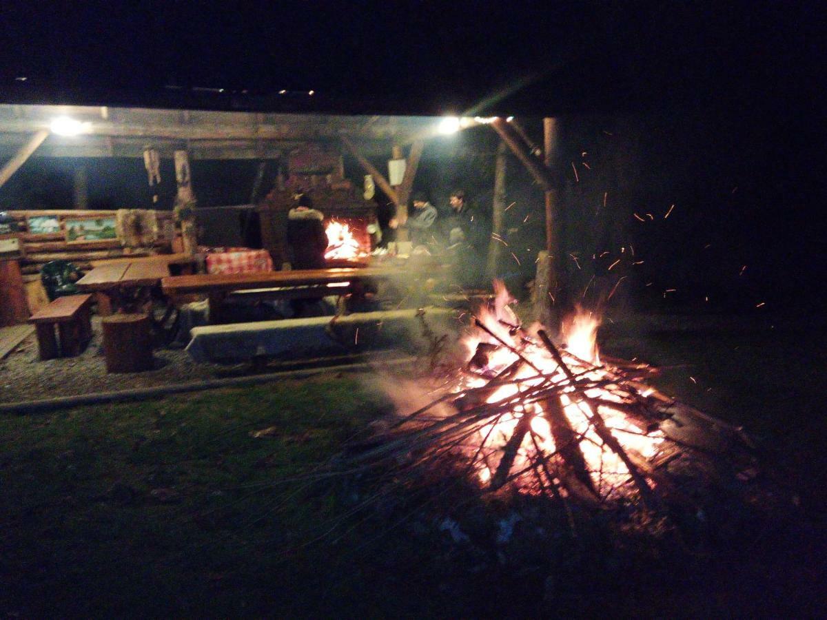 Domlesny Hotel Kiczora ภายนอก รูปภาพ